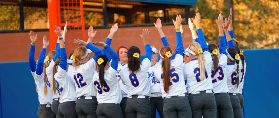 Florida Gators Softball Gets Two Victories in San Diego