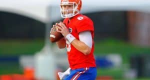 Driskel’s mental toughness impresses Roper Florida Gators quarterback Jeff Driskel has impressed Kurt Roper.
