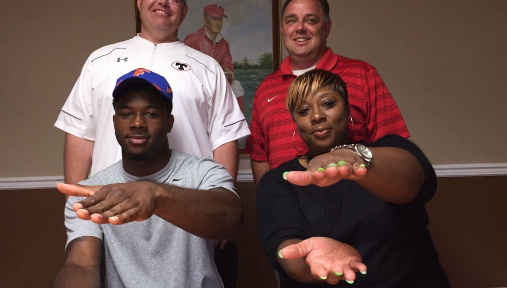 Florida Gators 2016 running back commit Lamical Perine commits to Florida- Florida Gators Recruiting- 1707x1280