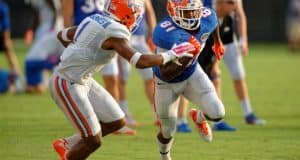 Florida Gators cornerback Vernon Hargreaves covers receievr Antonio Callaway - Florida Gators football- 1280x852