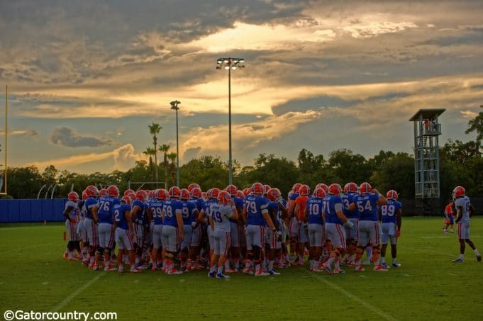 The Florida Gators huddle up before practice on August 27 - Florida Gators football - 1280x852