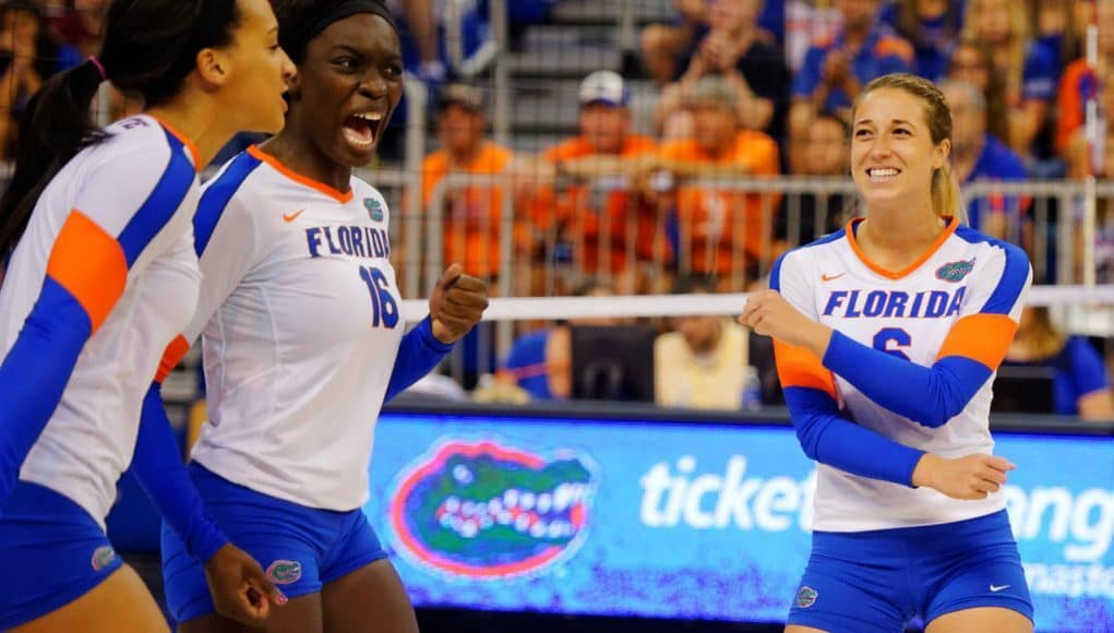 Florida Gators volleyball celebrates a point in 2015-1280x853