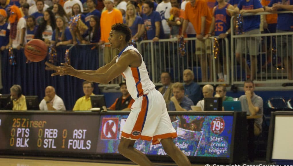 Devin Robinson Makes Pass For Florida Gators Basketball