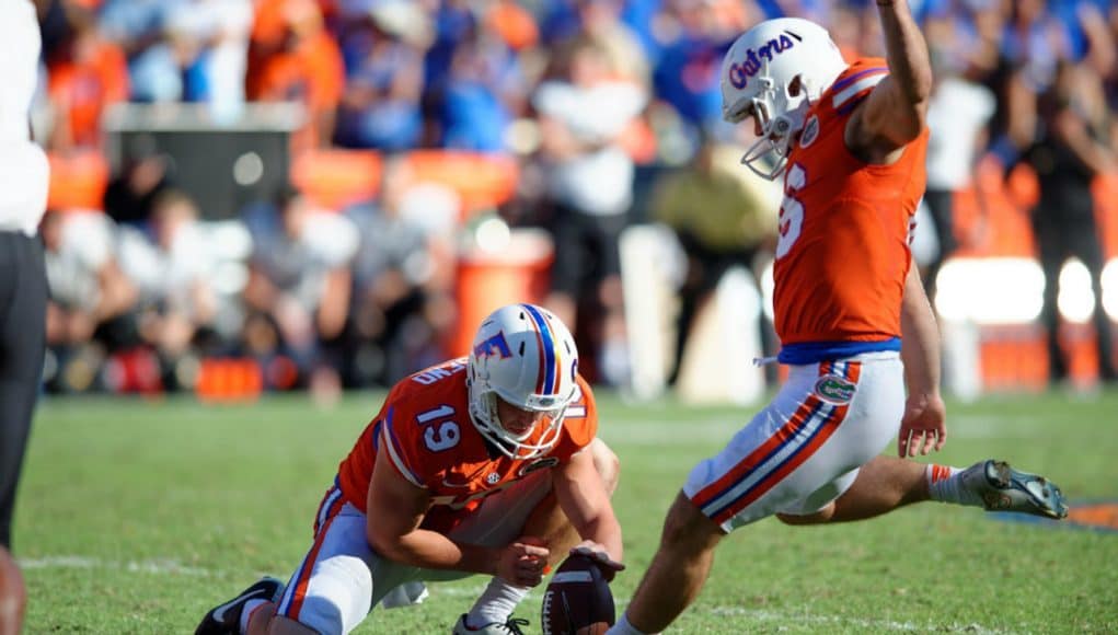 Florida Gators kicker Austin Hardin nails the game winning photo against Vandy 2015- 1280x853