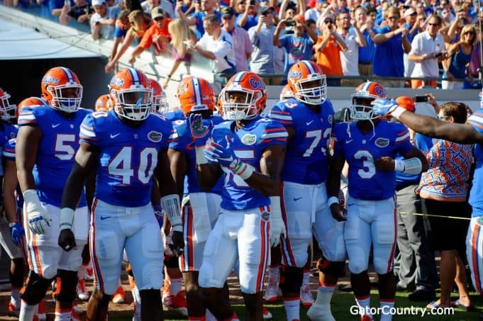 The Florida Gators football team gets ready to enter the field against Georgia - 1280x852