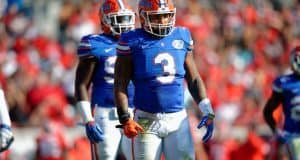 University of Florida senior linebacker Antonio Morrison reads the Georgia offense in the Florida Gators win over their rival- Florida Gators football- 1280x852