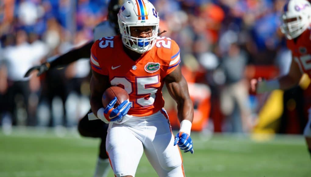 Florida Gators running back Jordan Scarlett carries the ball against Vanderbilt- Florida Gators football- 1280x852