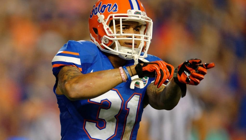 Florida Gators sophomore cornerback Jalen Tabor signals a play during the Gators win over New Mexico State- Florida Gators football- 1280x852