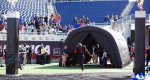 Florida Gators recruiting: Clayton dominates Under Armour All-American week DE Antonneous Clayton at the Under Armour game- Florida Gators recruiting- 1280x855