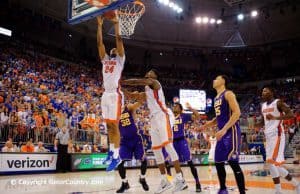Justin-Leon-Dunks-Versus-LSU-in-Florida-Gators-Basketball-Win-68-62-Win-Stephen-C.-OConnell-Center-GatorCountry-photo-by-David-Bowie