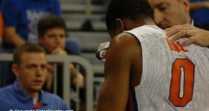 Florida Gators banged up but resilient heading into Arkansas game Kasey Hill leaves court with nose injury versus WVU-Florida Gators basketball