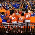 Florida Gators players sign autographs for the fans after spring game 2016-1280x855