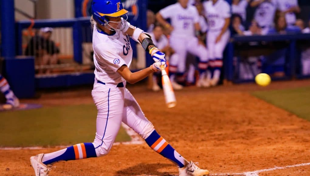 Florida Gators softball player Aubree Munro hits in the 2016 season- 1280x855