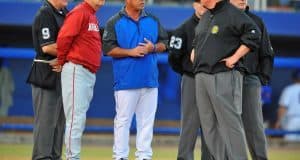University of Florida head coach Kevin O’Sullivan meets with Arkansas Razorbacks head coach Dave Van Horn before Florida hosts Arkansas in 2013- Florida Gators baseball- 1280x852