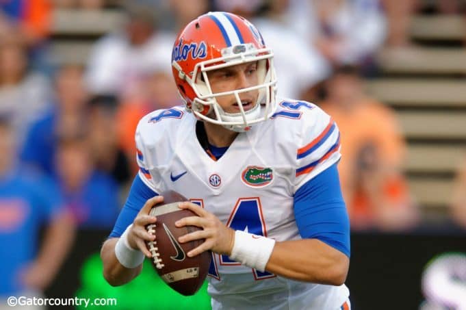 University of Florida redshirt sophomore quarterback Luke Del Rio throws a pass during the Orange and Blue Debut- Florida Gators football- 1280x852