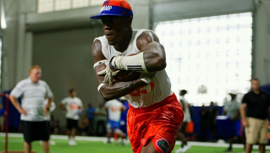 Running back Adarius Lemons goes through drills in the Florida Gators indoor practice facility at Friday Night Lights- Florida Gators recruiting- 1280x854