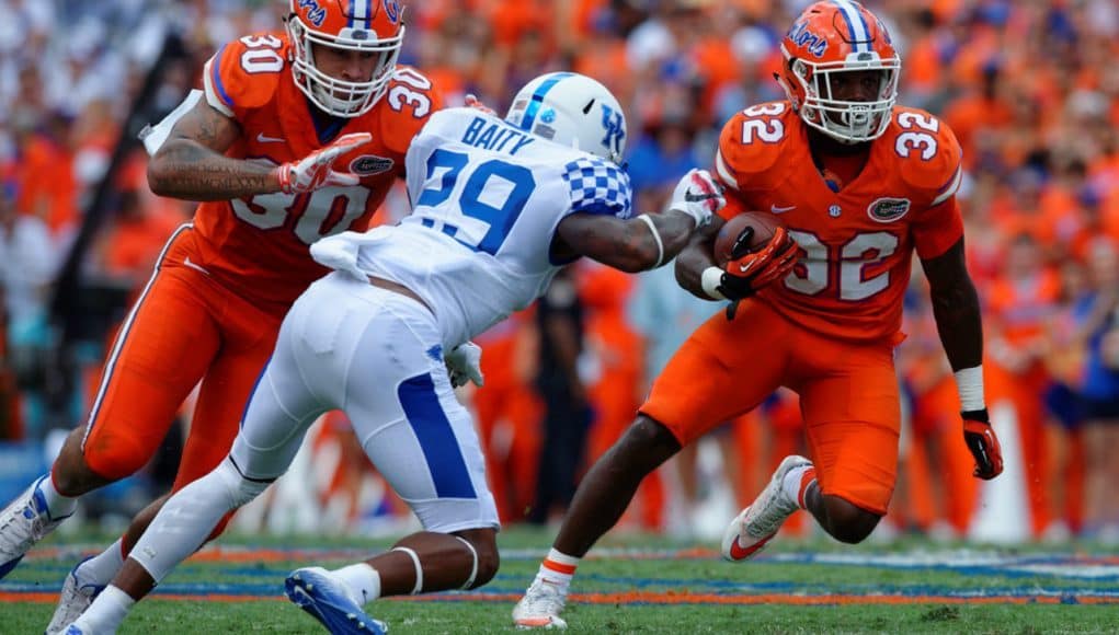 Florida Gators RB Jordan Cronkrite runs against Kentucky in 2016- 1280x853