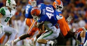 Florida Gators linebacker Jarrad Davis makes a play against North Texas- 1280x853