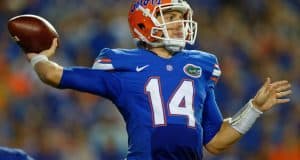 Florida Gators quarterback Luke Del Rio throws a pass against North Texas- 1280x853