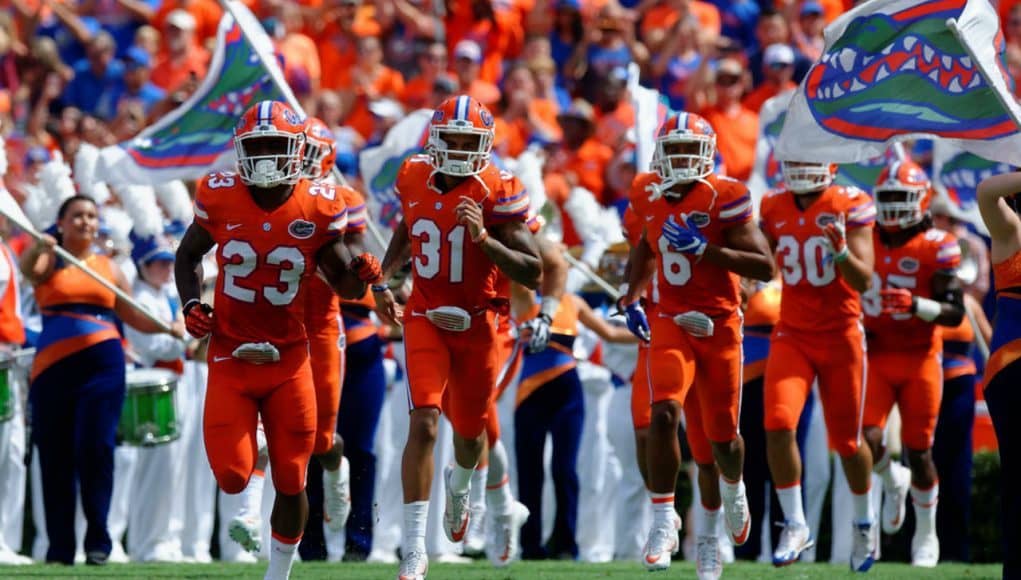 The Florida Gators take the field against Kentucky- 1280x853