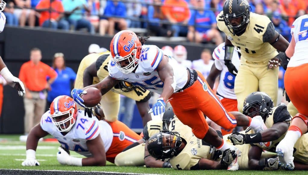 Florida Gators running back Jordan Scarlett dives for a touchdown against Vanderbilt-1280x965