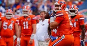 University of Florida quarterback Austin Appleby warms up before the Florida Gators game against Kentucky- Florida Gators football- 1280x852