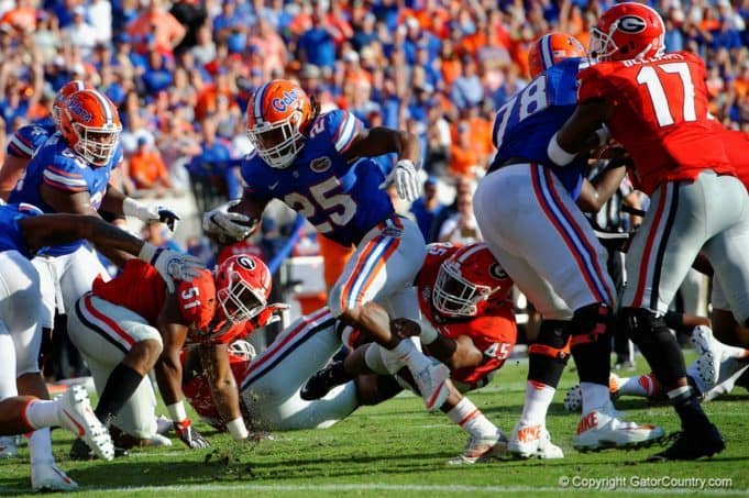 Florida Gators running back Jordan Scarlett scores against Georgia - 1280x851