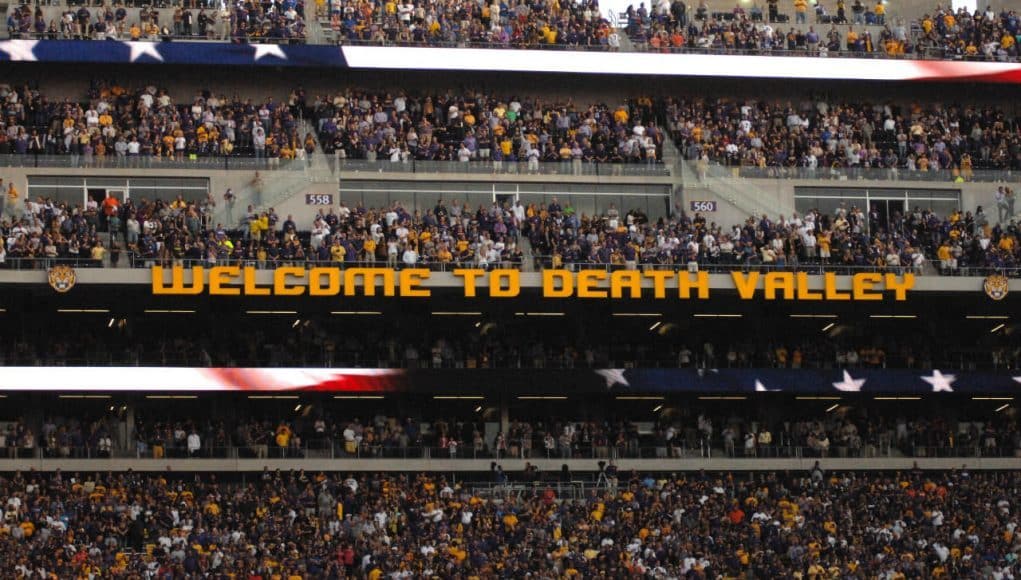 Tiger stadium during the Florida Gators-LSU Tigers game in 2015- Florida Gators football- 1280x850