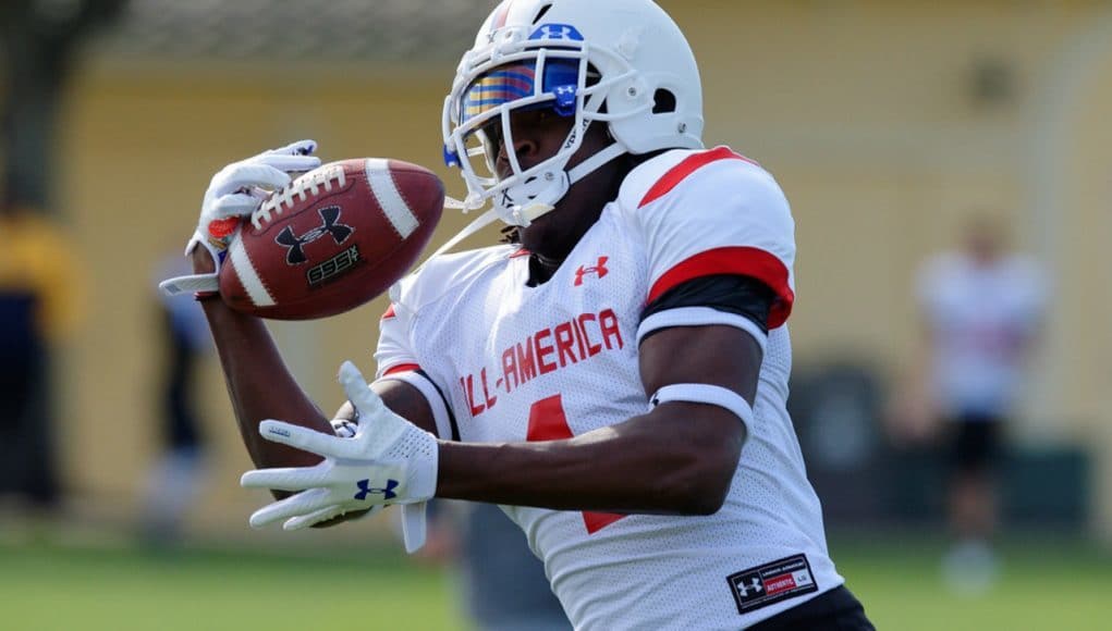 Florida Gators recruiting receiver target James Robinson makes a catch- 1280x853