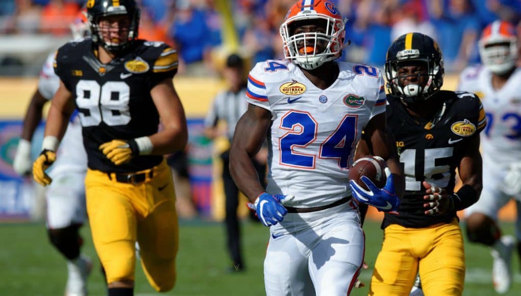 Florida Gators running back Mark Thompson scores against Iowa in the Outback Bowl- 1280x852