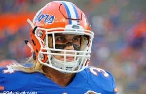 University of Florida linebacker Alex Anzalone takes the field before the Gators game against North Texas in 2016- Florida Gators football- 1280x852