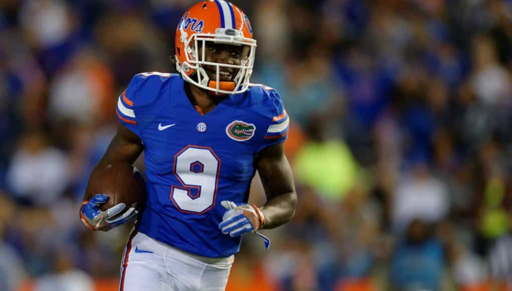 Florida Gators receiver Dre Massey runs in the Orange and Blue game in 2017- 1280x853