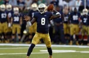 Sep 5, 2015; South Bend, IN, USA; Notre Dame Fighting Irish quarterback Malik Zaire (8) throws a pass against the Texas Longhorns at Notre Dame Stadium. Mandatory Credit: Brian Spurlock-USA TODAY Sports