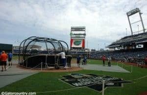 The Florida Gators take batting practice at TD Ameritrade Park before the start of the 2017 College World Series- Florida Gators baseball- 1280x852