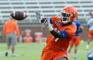Florida Gators athlete Kadarius Toney catches a pass- 1280x853