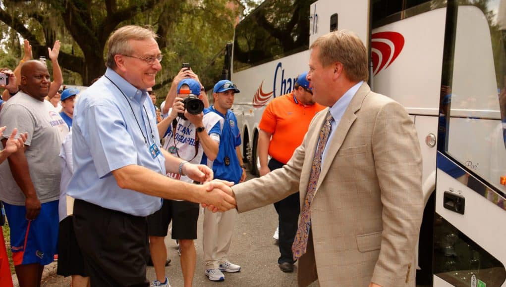 Florida Gators football coach Jim McElwain arrives for the Tennessee game- 1280x852