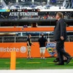 Florida Gators head coach Jim McElwain arrives for the Michigan game- 1280x852