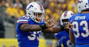 Florida Gators linebacker David Reese makes a tackle against Michigan-1280x853