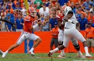 Florida Gators quarterback Feleipe Franks runs against Vanderbilt- 1280x852