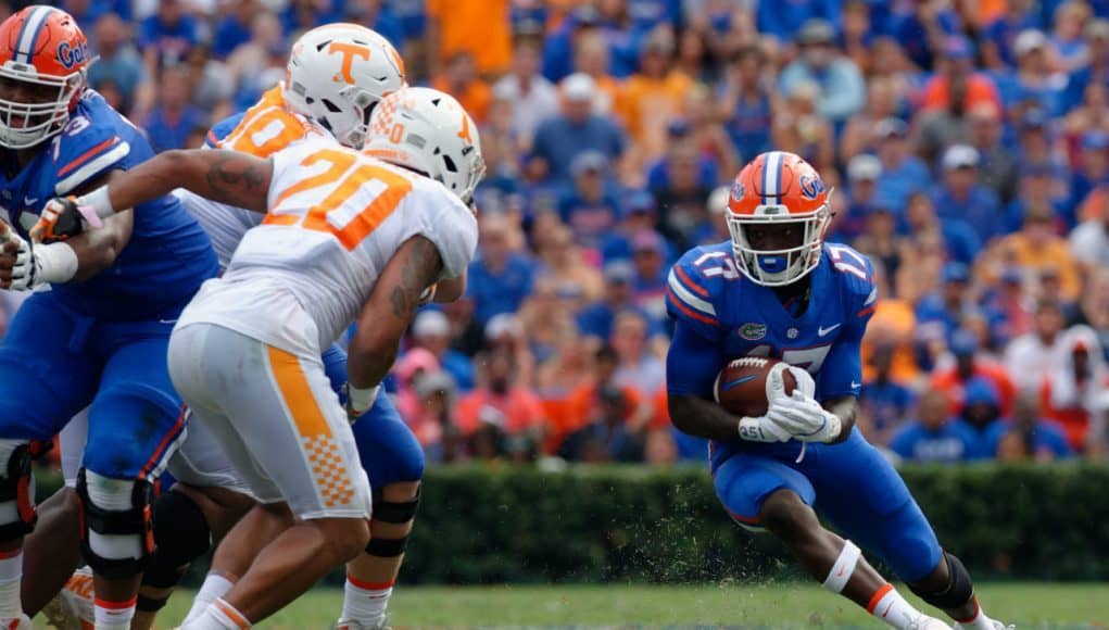 Florida Gators receiver Kadarius Toney catches a pass against Tennessee- 1280x852