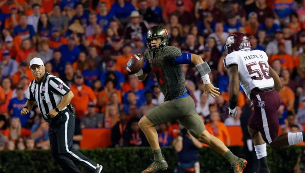 Florida Gators QB Feleipe Franks looks down field against Texas A&M-1280x852