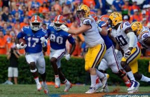 Florida Gators athlete Kadarius Toney runs against LSU in 2017- 1280x852