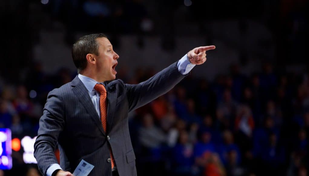 Florida Gators basketball coach Mike White coaches in 2017-18- 1280x853