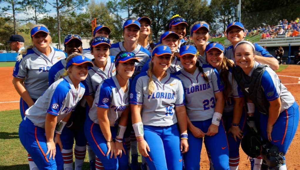 Florida Gators softball team before the Maryland game in 2018- 1280x853