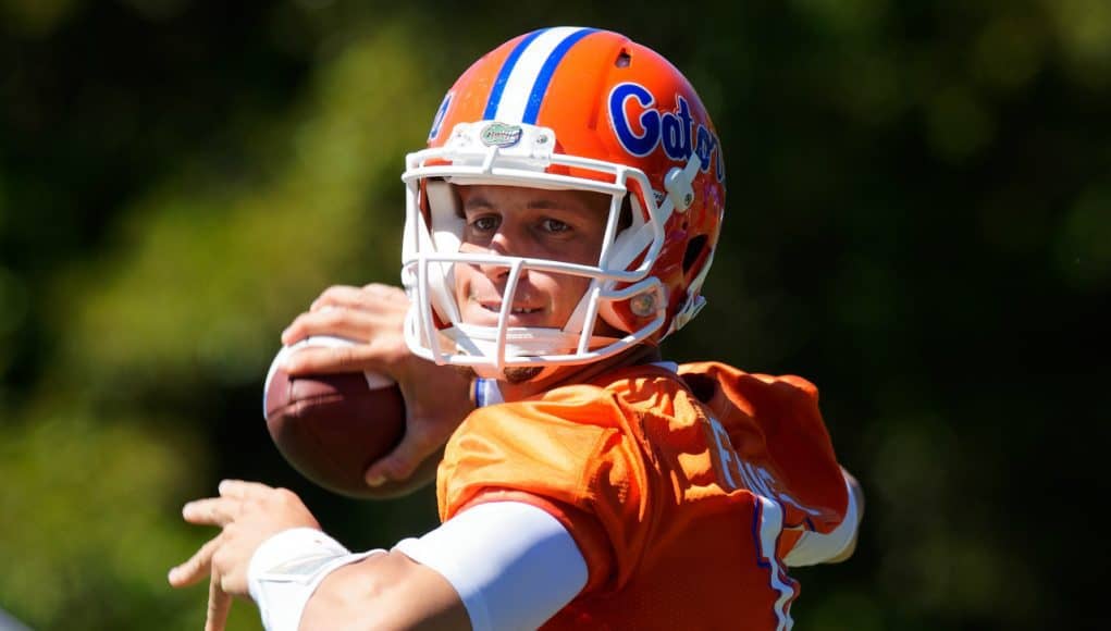 University of Florida quarterback Feleipe Franks throws a pass during the Florida Gators first practice this spring- Florida Gators football- 1280x853