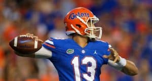Florida Gators quarterback Feleipe Franks throws a pass against Kentucky- 1280x853