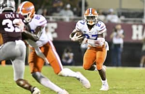 Florida Gators running back Dameon Pierce runs against Mississippi State- 1280x853