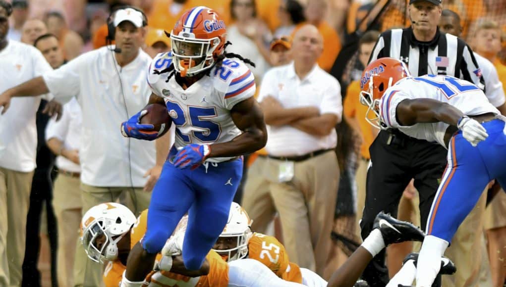 Florida Gators running back Jordan Scarlett runs against Tennessee-1280x853