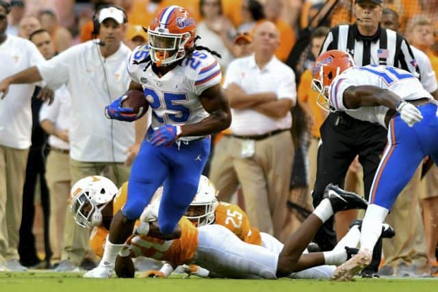 Florida Gators running back Jordan Scarlett runs against Tennessee-1280x853