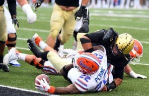 Florida Gators running back Lamical Perine scores against Vanderbilt- 1280x858